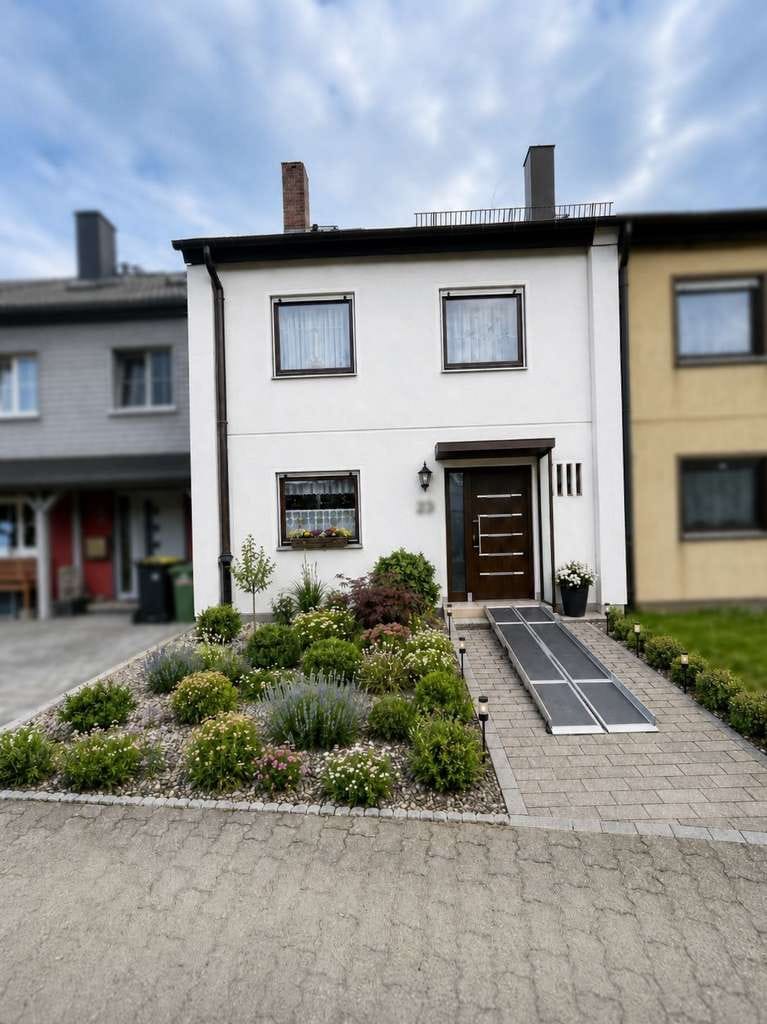 Immobilie in Helmbrechts - Familienglück zum fairen Preis – gepflegt, günstig und gut gelegen in Helmbrechts - Bild 2