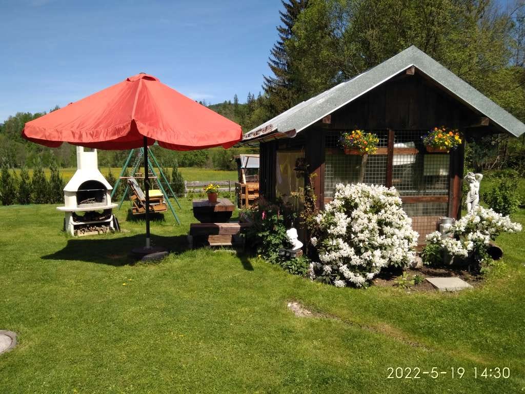 Immobilie in Frauenau - Zweifamilienhaus, helle Räume, Alleinlage, in der Natur am Waldrand, an einem Bachlauf, Glasfaser. - Bild 0