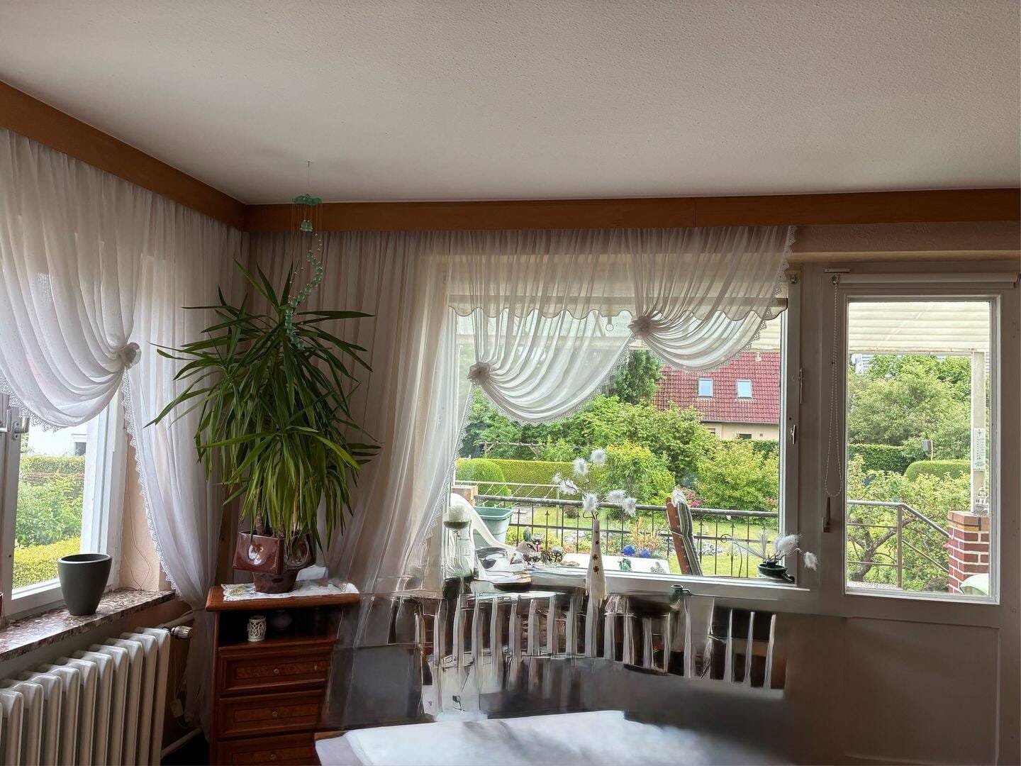 Immobilie in Graal-Müritz - Geräumiges sanierungsbedürftiges Einfamilienhaus mit Terrasse und Bungalow in Graal-Müritz - Bild 1