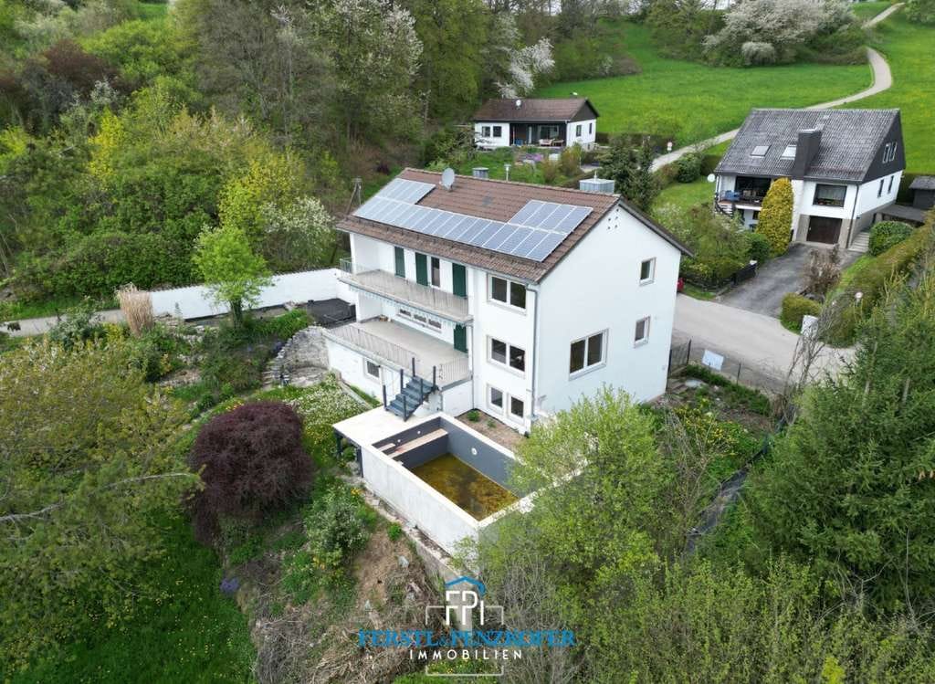 Immobilie in Ihrlerstein - Ein traumhafter Ausblick über das Donautal in Kelheim: großes Wohnhaus, sehr ruhig und schön gelegen - Bild 2