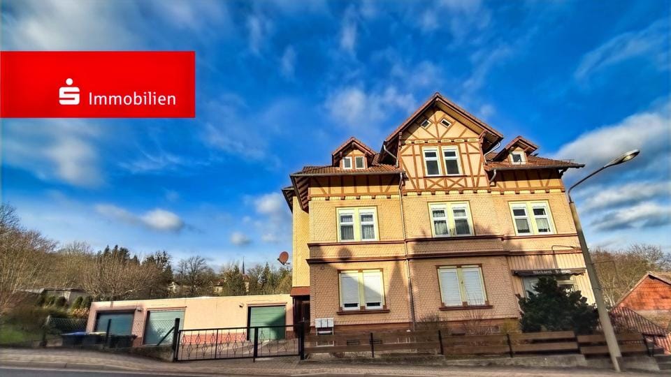 Immobilie in Waltershausen - Gepflegtes Mehrfamilienhaus zum Eigenbedarf o. Neuvermietung mit Garten Garagen - Bild 0
