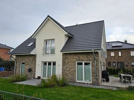 Immobilie in Hohenfelde - Wohnen mit nordischem Flair – im Kapitänshaus in Holstein
Niedrigenergiehaus Neubauplanung - Bild 0