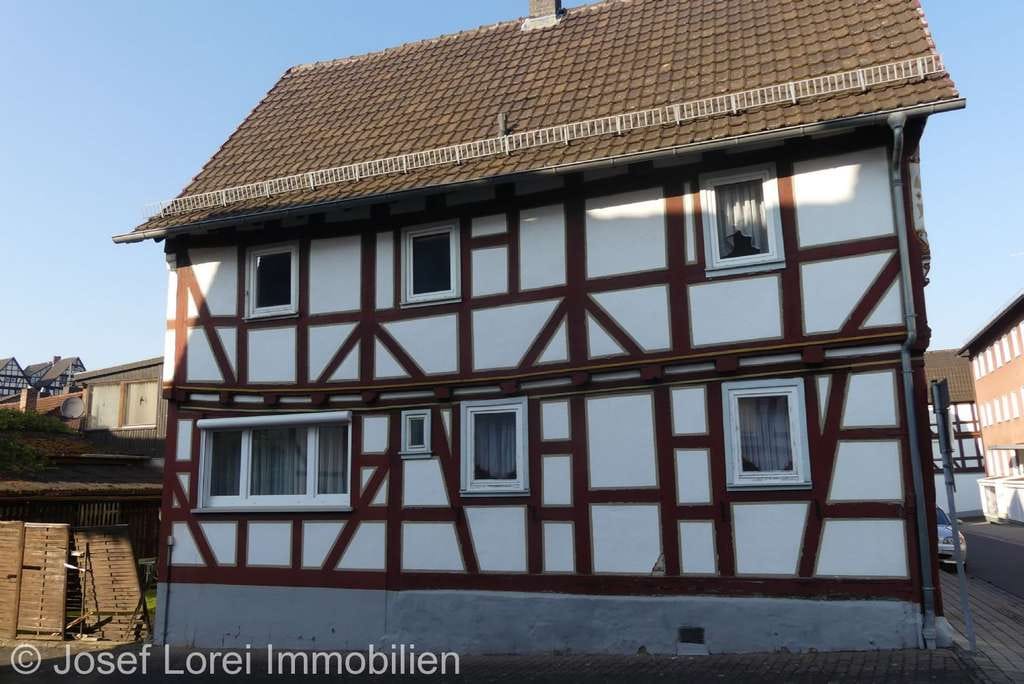 Immobilie in Schlitz - Denkmalgeschütztes Einfamilienhaus im Zentrum von 36110 Schlitz - Bild 4