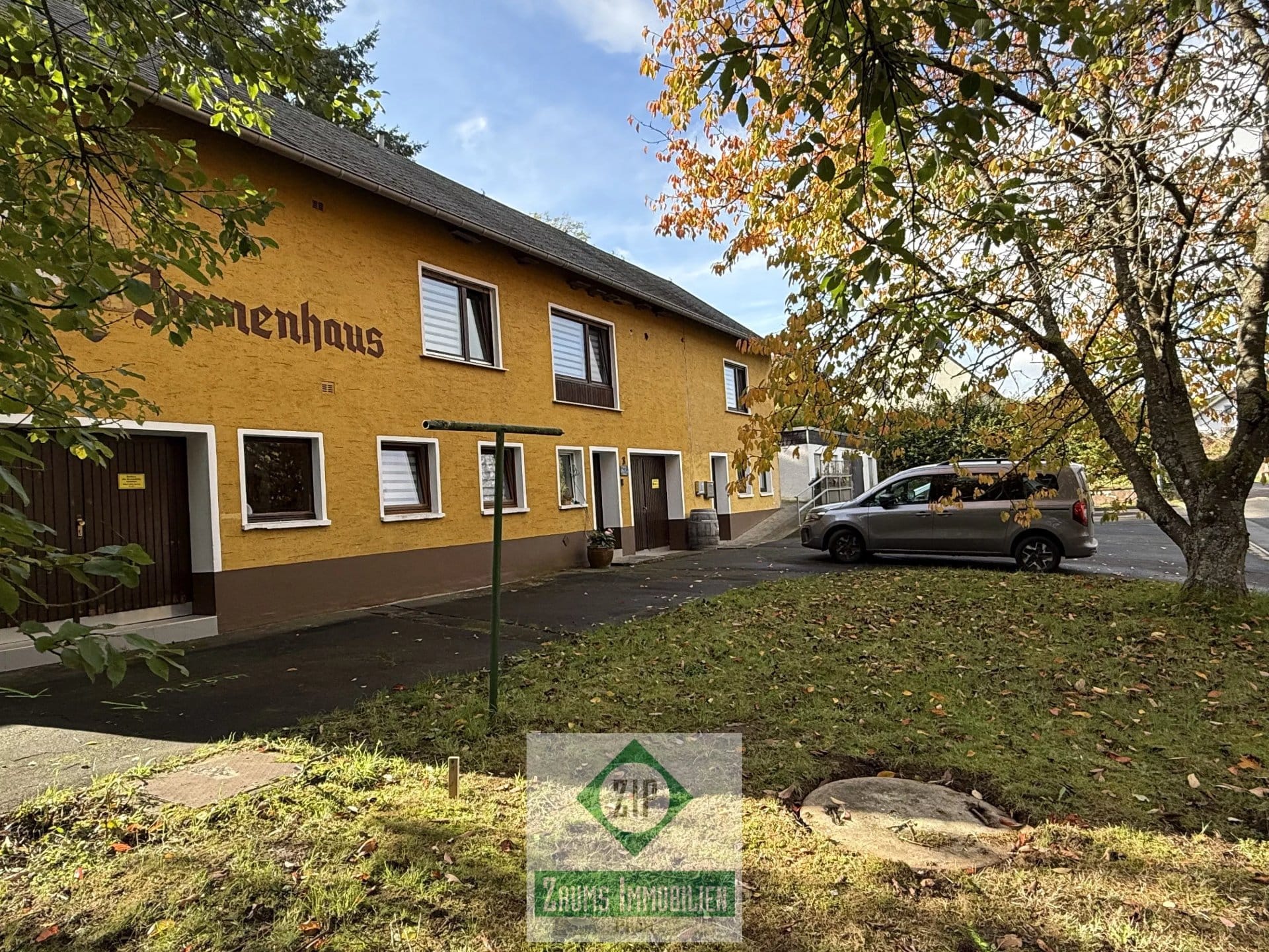 Immobilie in Oberstadtfeld - Wohnhaus mit Imkerei, Werkstatt und Hofladen mitten im Grünen der Vulkaneifel in Wallenborn - Bild 1