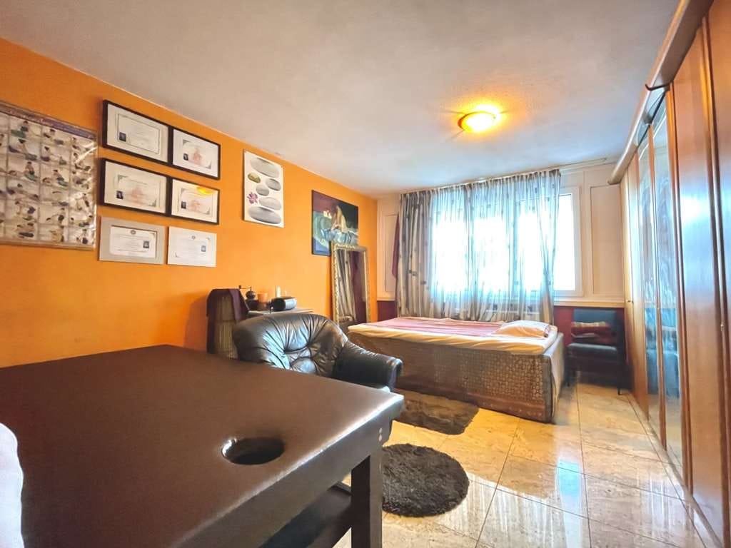 Immobilie in Hannover - *Ihmezentrum* renovierte 4 Zimmer-Wohnung mit Balkon! - Bild 1