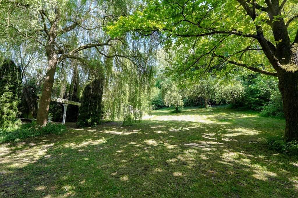 Immobilie in Weitramsdorf - Liebevoll sanierte Villa mit idyllischem Garten in Weitramsdorf bei Coburg - Bild 3