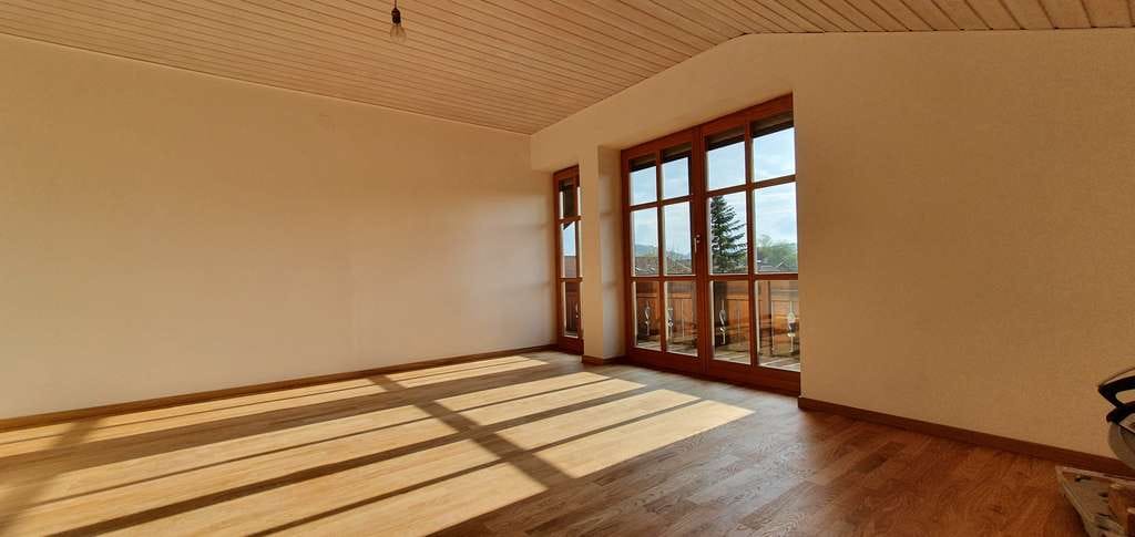 Immobilie in Rimsting - DG-Wohnung mit großem Westbalkon und Bergblick, von privat - Bild 0