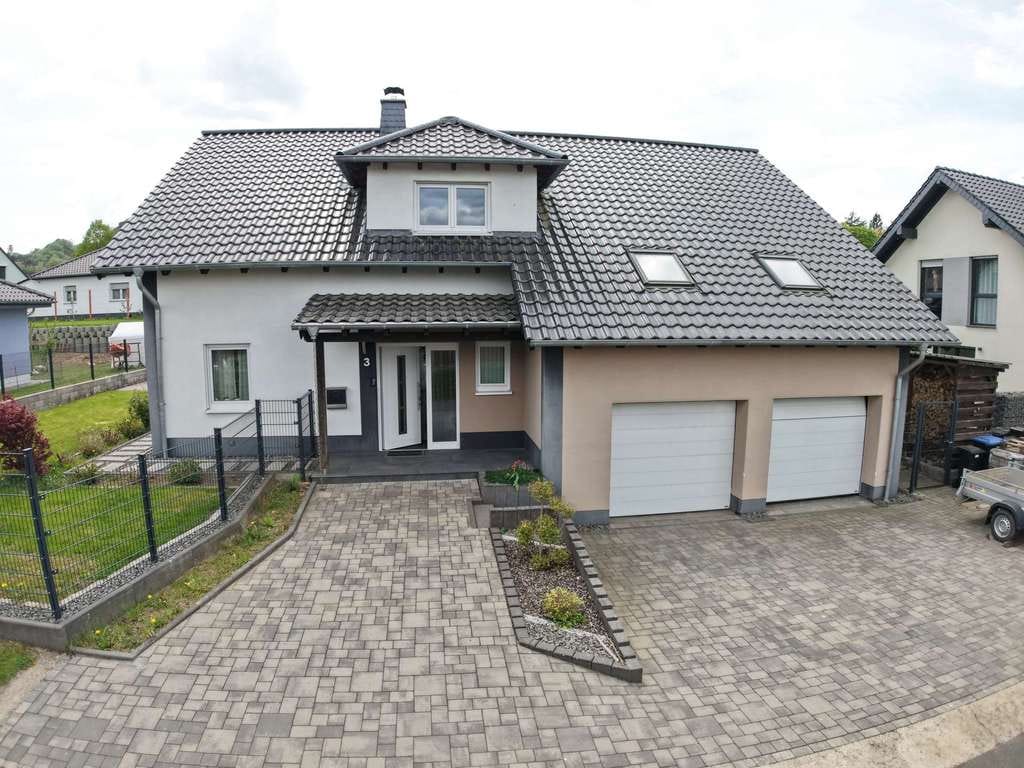 Immobilie in Walsdorf - Familientraum in ruhiger Bestlage - modern, freistehend & energieeffizient (A+) - Bild 2