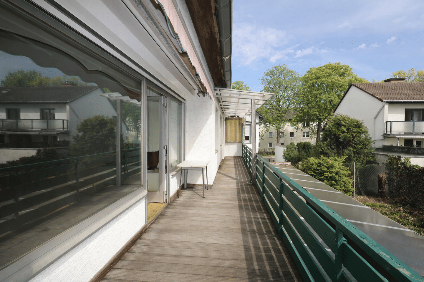 Immobilie in Iserlohn - Attraktives Wohn- und Geschäftshaus mit 3 Ladenlokalen und 3 Wohnungen in Iserlohn-Nußberg - Bild 2