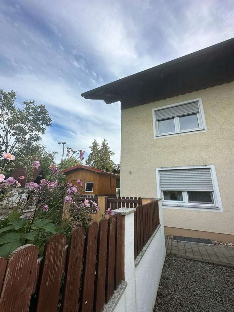 Immobilie in Wörth an der Donau - Großzügige Eigentumswohnung mit Gartenanteil in Wörth a. d. Donau - Bild 0