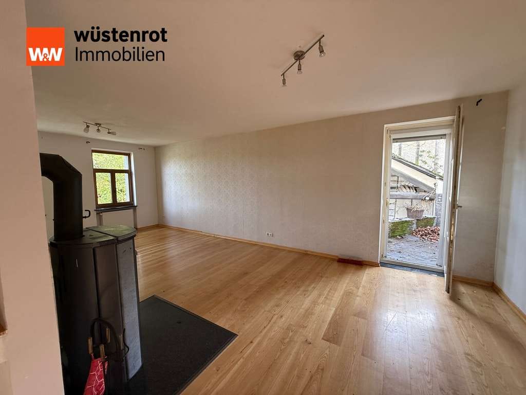Immobilie in Mayen - Hier ist Platz für Träume / Einfamilienhaus mit Scheune und großem Garten in Mayen - Bild 2