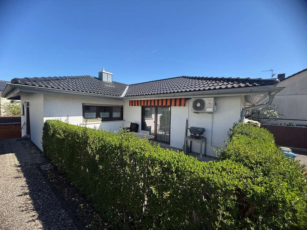 Immobilie in Alsbach-Hähnlein - Sonniger Bungalow mit Garage am Ortsausgang von Alsbach-Hähnlein - Bild 1