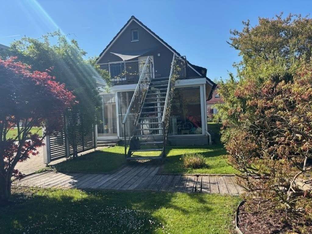 Immobilie in Pürgen - 2-FAM.HAUS / 2x ETW mit GARTEN/GARAGEN+PV-ANLAGE - DIREKT am ORTSRAND!
LENGENFELD - GEM.PÜRGEN -... - Bild 1