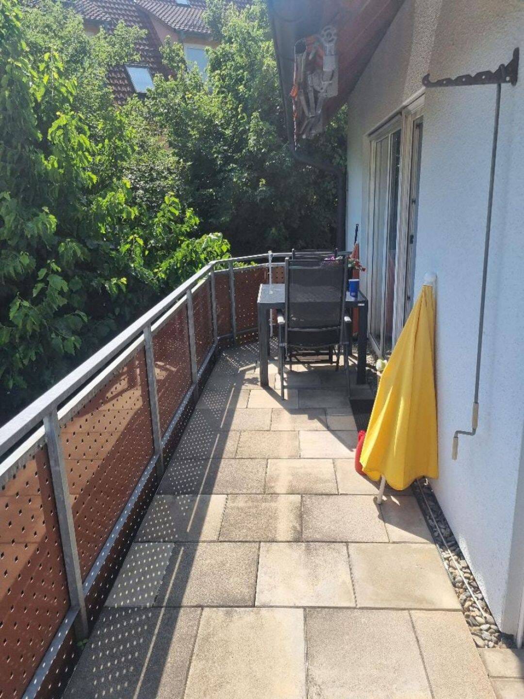 Immobilie in Fichtenberg - Wunderschöne, helle Wohnung mit großem Balkon, Einbauküche, Tiefgarage, Stellplatz - Bild 2
