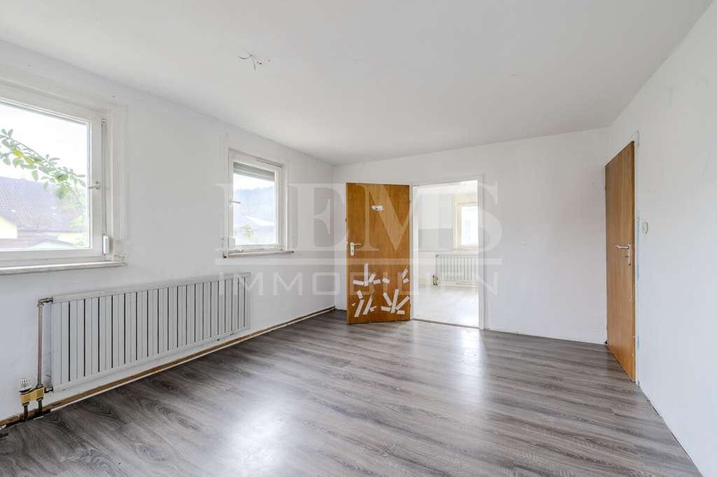 Immobilie in Lorch - Flexibel nutzbare Doppelhaushälfte mit Garten und Balkon in zentraler Lage von Lorch - Bild 3
