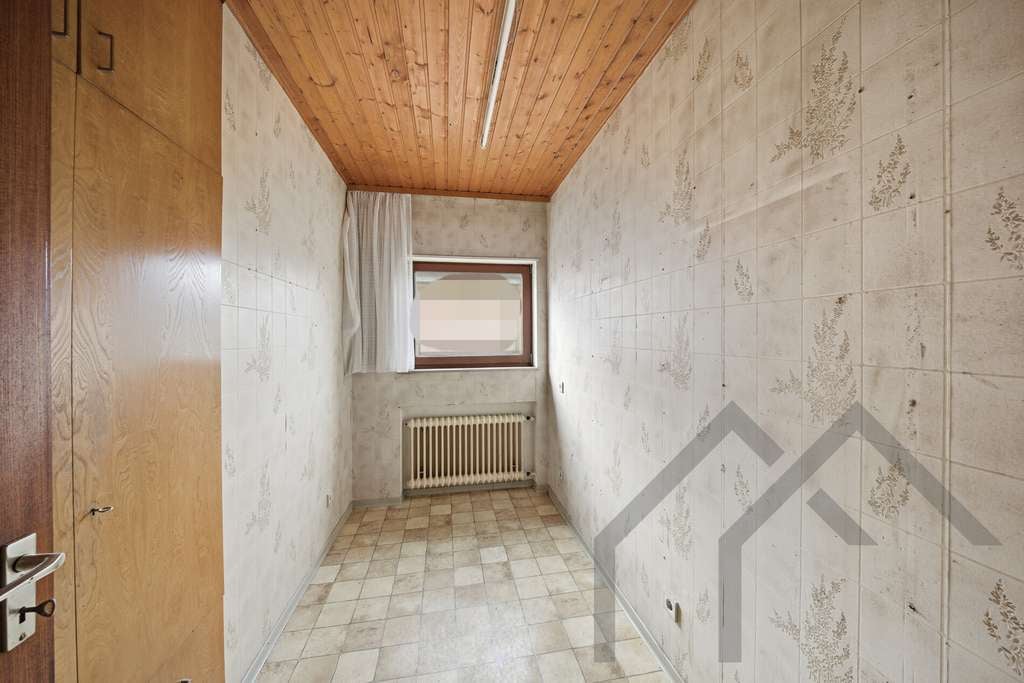 Immobilie in Kirkel - Bungalow mit weitläufigem Grundstück ins Grüne - Bild 4
