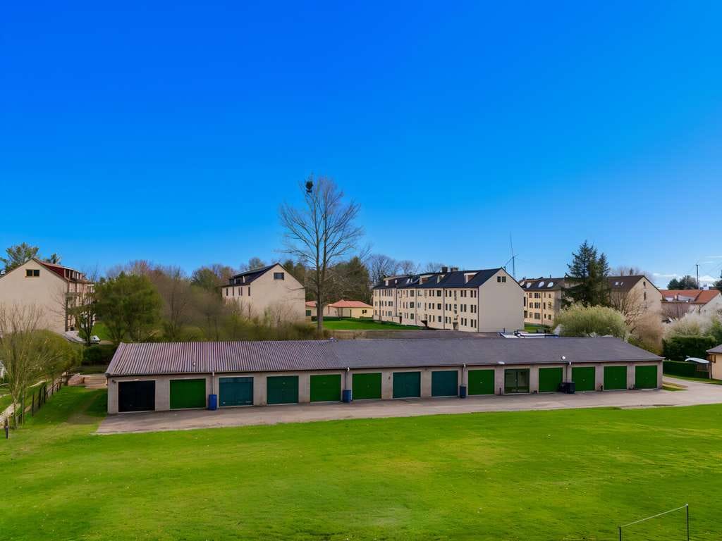 Immobilie in Sundhagen - Modernisierte ETW in Reinkenhagen! Ca. 61m² Wfl., 3 Zimmer, Garage, Keller & großes Grundstück! - Bild 3