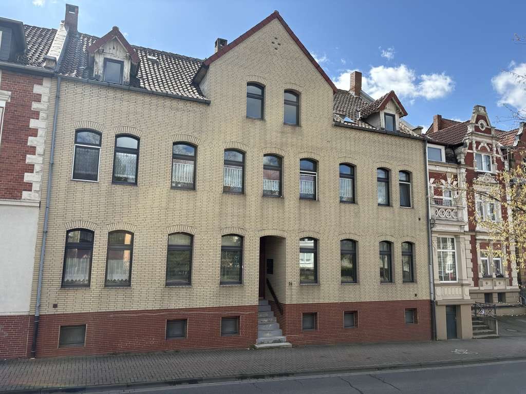 Immobilie in Helmstedt - Mehrfamilienhaus mit fünf Einheiten - Bild 0