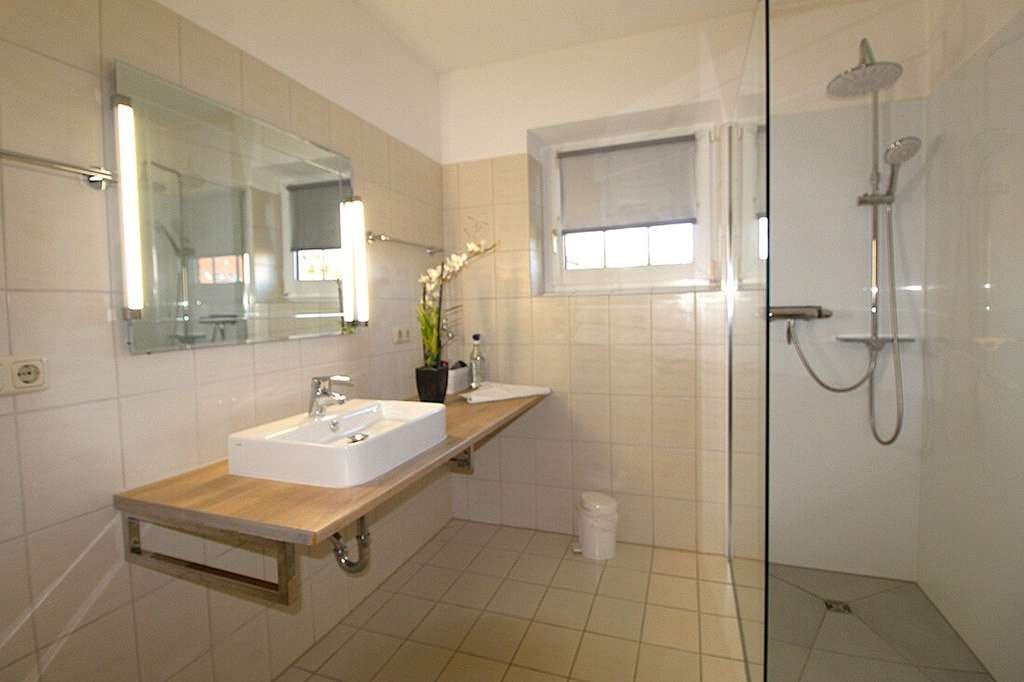 Immobilie in Werdum - Wohnhaus mit 4 schönen Wohnungen zu verkaufen, in dem wunderschönen Luftkurort Werdum! - Bild 3
