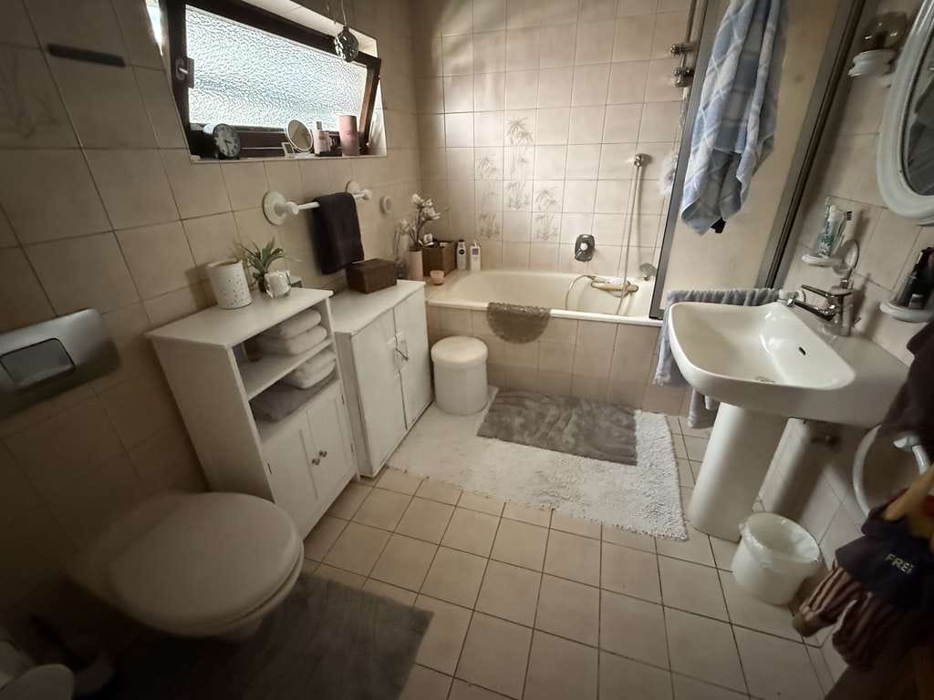 Immobilie in Baesweiler - 7-Zimmer Reihenmittelhaus in Baesweiler-Setterich mit 191 m² Wohnfläche - Bild 4