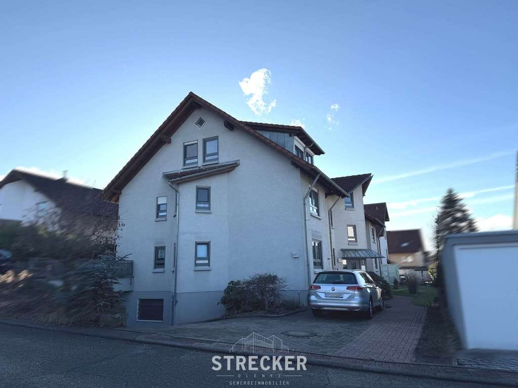 Immobilie in Straubenhardt - Schöne Wohnung in gepflegtem Wohnhaus mit kleiner Terrasse - Bild 0