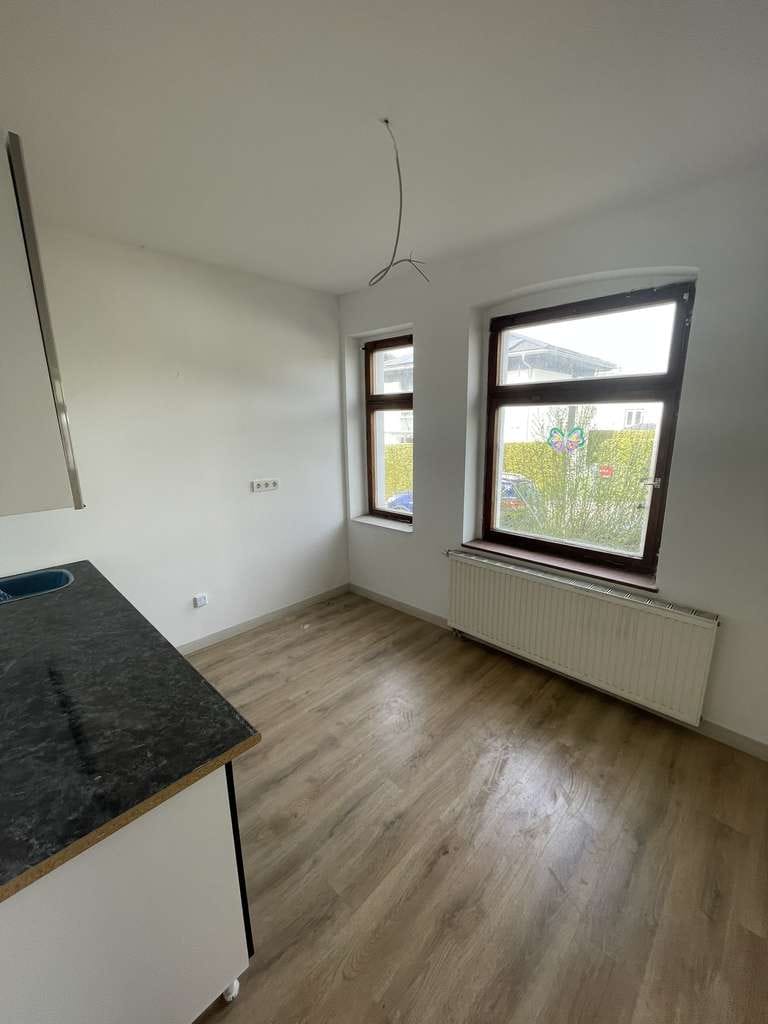 Immobilie in Wilkau-Haßlau - Teilsaniertes Mehrfamilienhaus in Nähe Zwickau zu Verkaufen - Bild 3