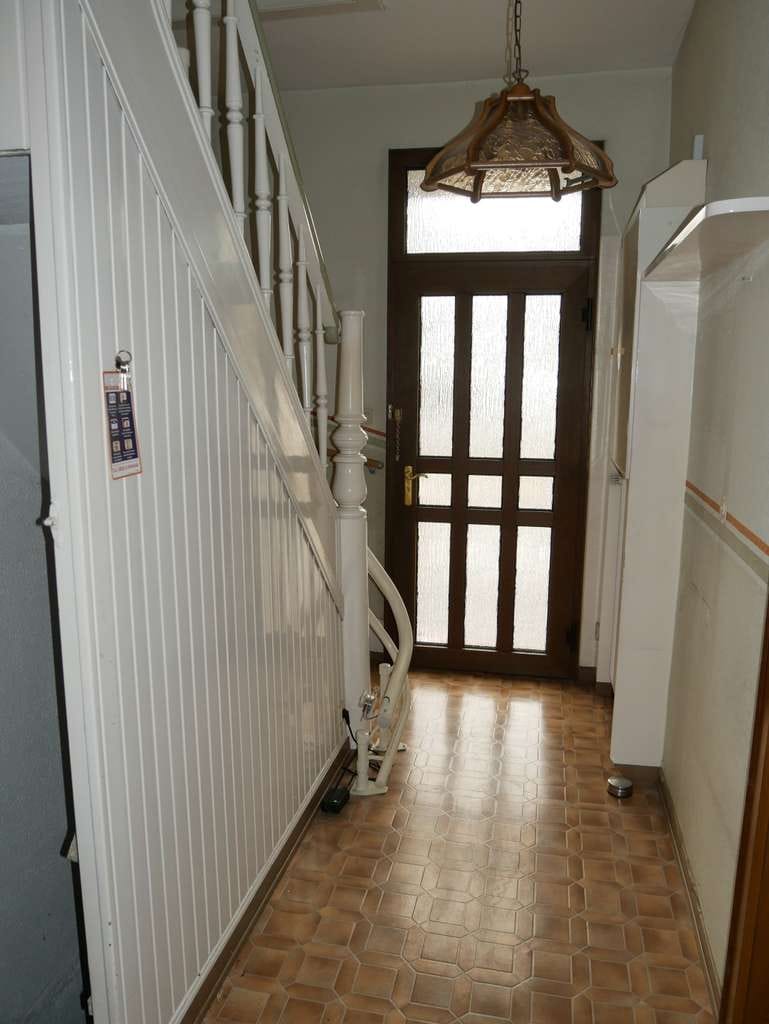 Immobilie in Siegburg - Einfamilienhaus 7 Zimmer, Büro, Werkstatt oder weitere Wohnung - Bild 1