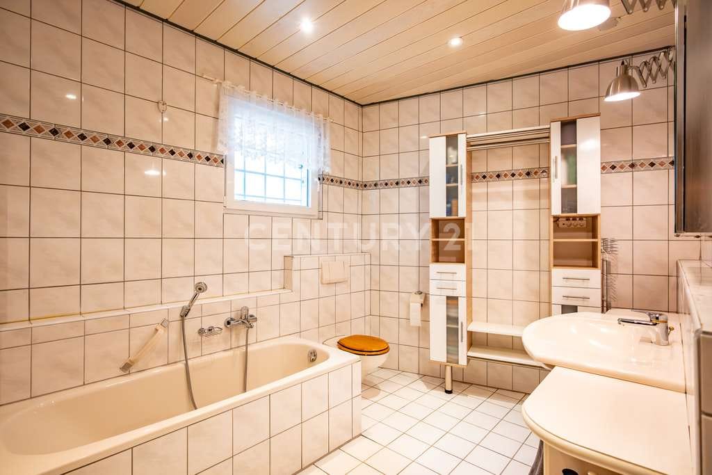 Immobilie in Schifferstadt - PROVISIONSFREI!!! Modernisierte Erdgeschosswohnung im Zweifamilienhaus - Bild 2