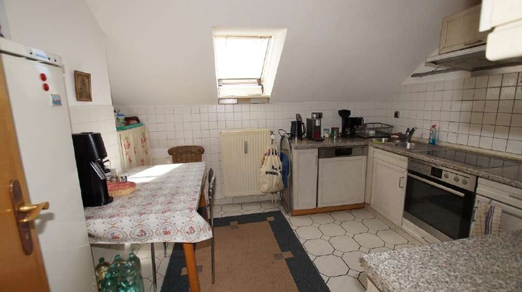Immobilie in Bogen - Vermietete 4 Zimmer-ETW mit Garage und Balkon - Bild 4