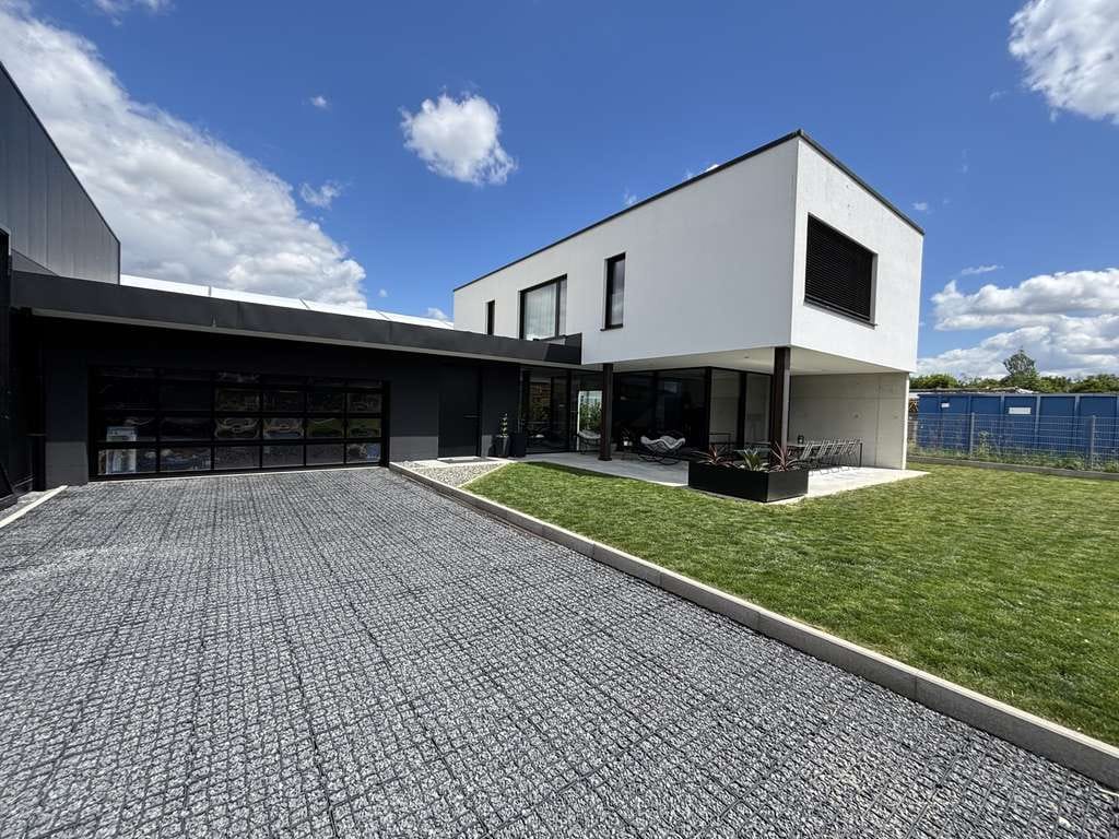Immobilie in Obermeitingen - Villenanwesen mit Designerhalle - Bild 2