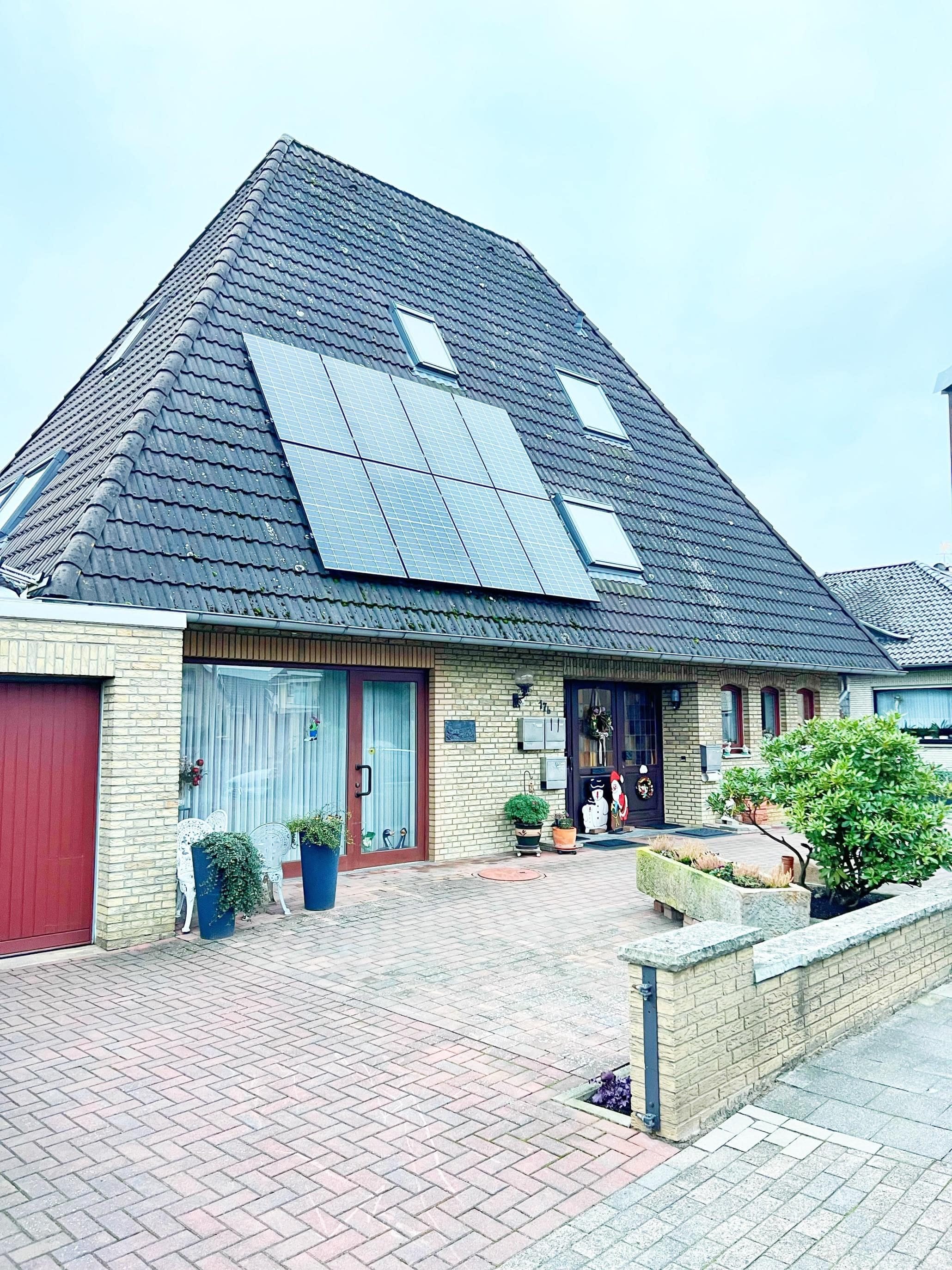 Immobilie in Diepholz - *** Exklusives Mehrfamilienhaus in Top-Lage von Diepholz mit schönem Garten *** - Bild 1