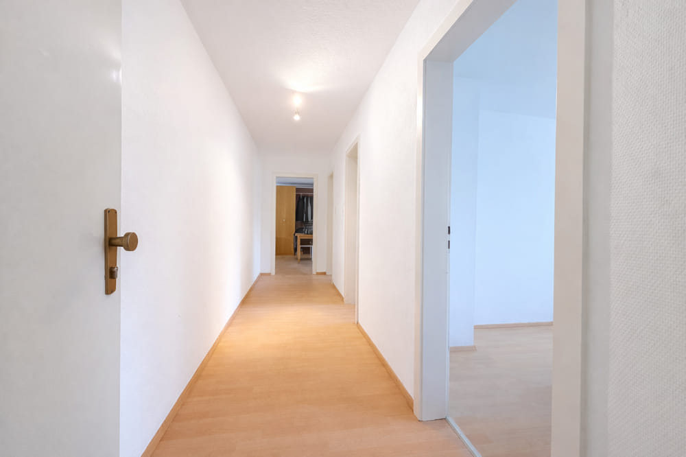 Immobilie in Bad Pyrmont - Zentrumsnah und ruhig - Vermietete Eigentumswohnung mit Loggia - Bild 1