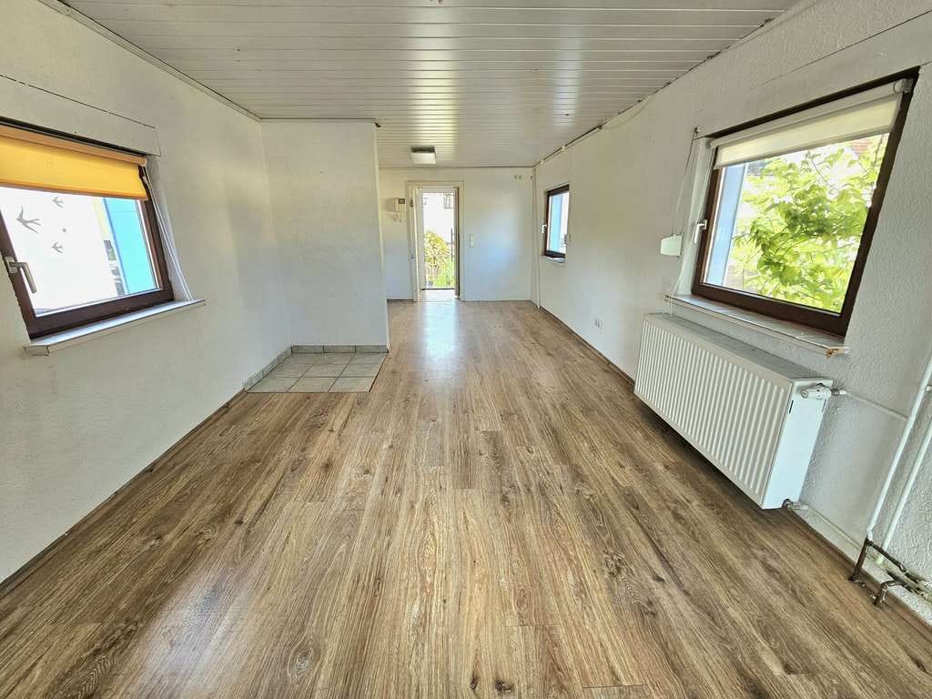 Immobilie in Bad Soden-Salmünster - 2 Familienhaus mit Garten und bester Aussicht zu verkaufen - Bild 3