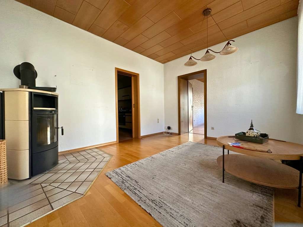 Immobilie in Altena - Großzügiger Altbau mit Weitblick, Substanz und Entwicklungspotenzial - Bild 1