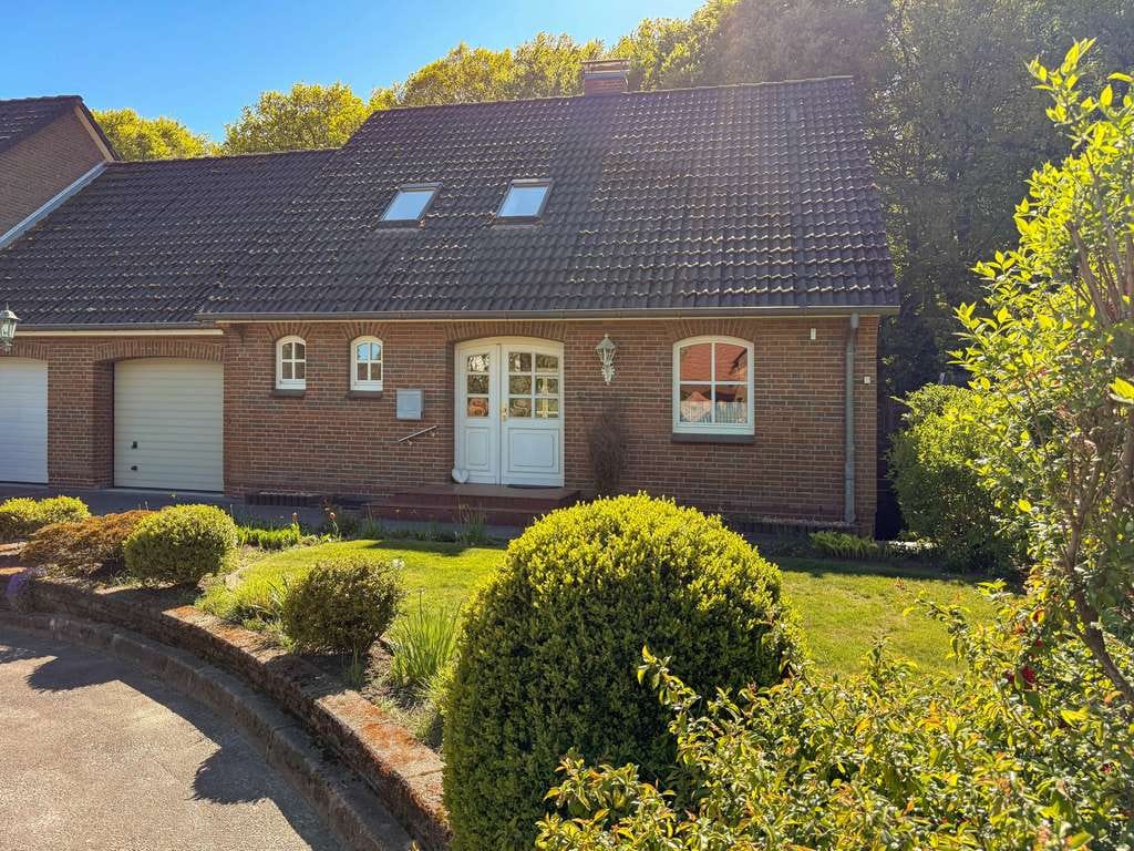 Immobilie in Silberstedt - Familienfreundliches Haus in schöner Lage mit Kamin, Wintergarten und Vollkeller - Bild 1