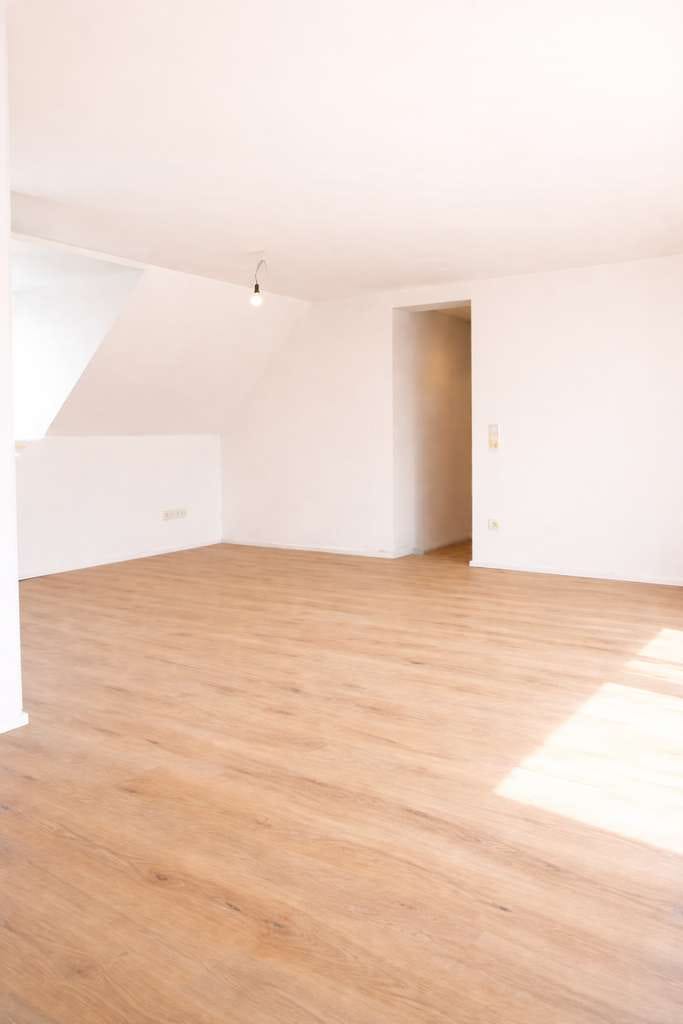 Immobilie in Adelsried - 3,5-Zimmer-Wohnung in Adelsried + großer Garten - provisionsfrei - Bild 2