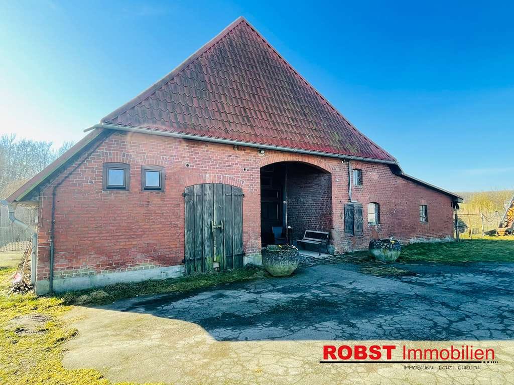 Immobilie in Grevesmühlen - Niederdeutsches Hallenhaus mit neuer Heizungsanlage, Photovoltaik und Waldfläche - Bild 3
