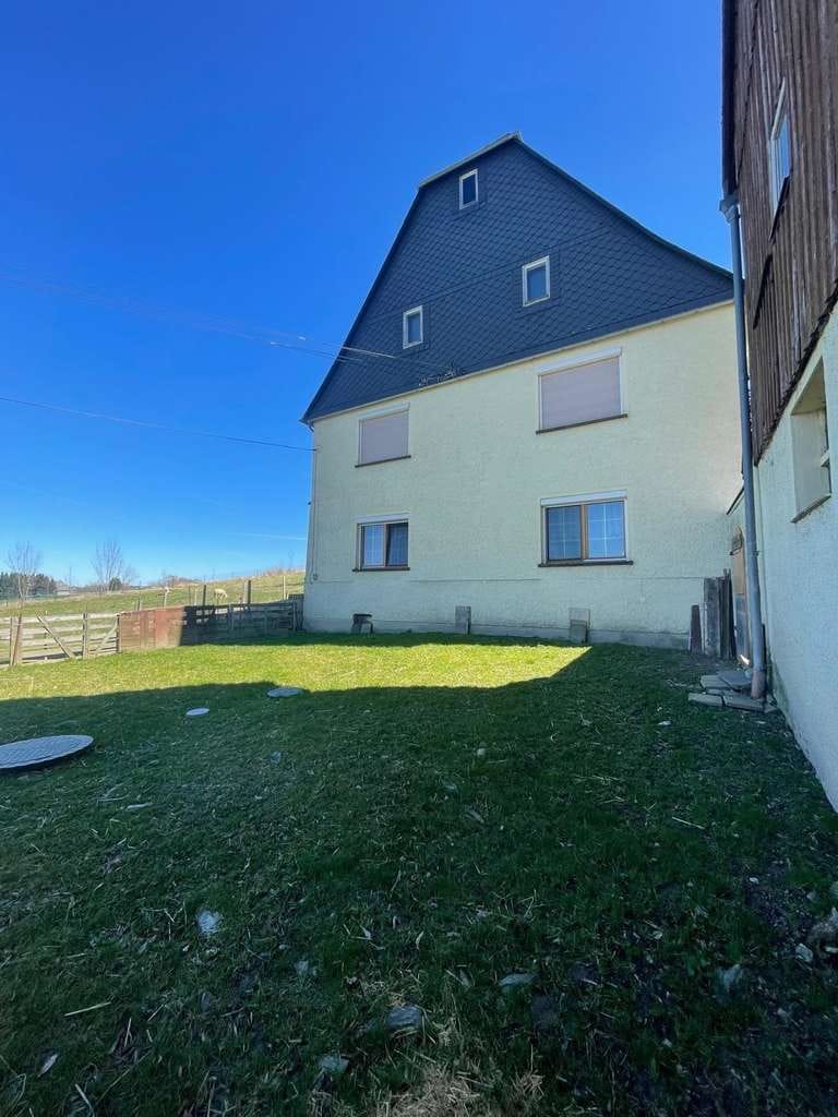 Immobilie in Stollberg/Erzgebirge - Ruhig gelegenes Bauernhaus mit großem Grundstück - Bild 2