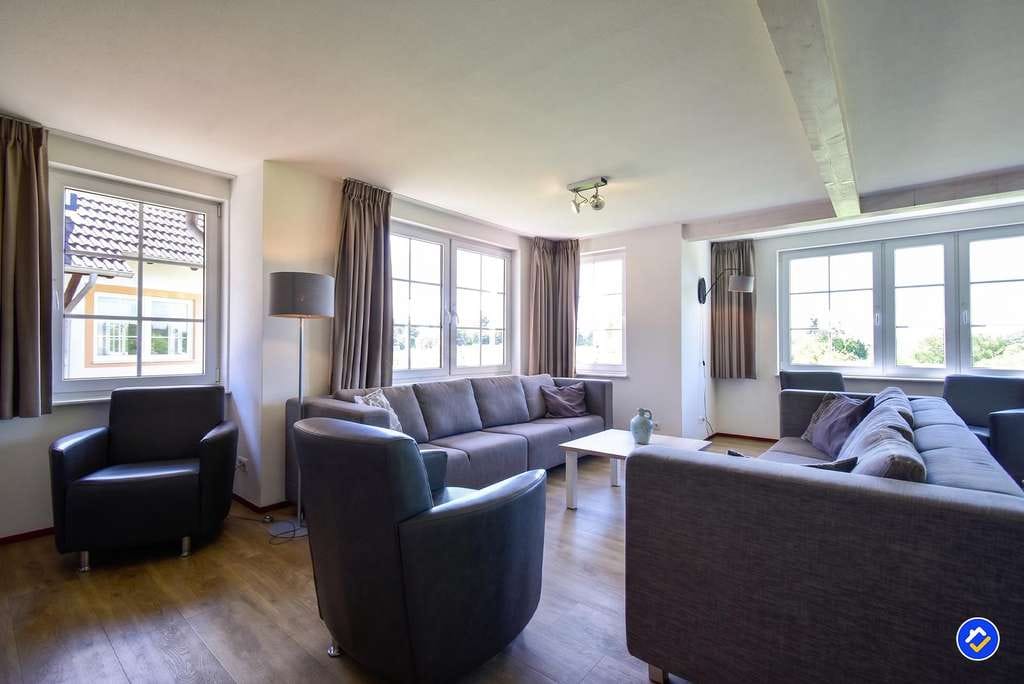 Immobilie in Ediger-Eller - Freistehendes Ferienhaus am Rande des Golfplatzes in Cochem (3943) - Bild 1