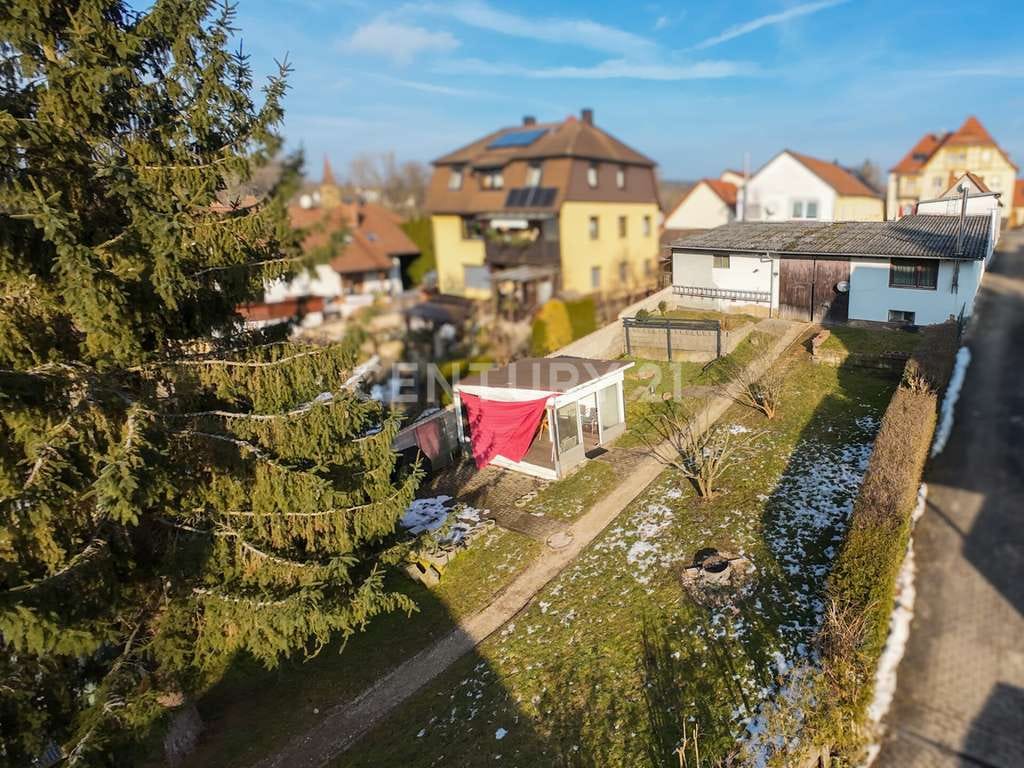 Immobilie in Weitramsdorf - Attraktive Kapitalanlage mit 4 Wohneinheiten und Entwicklungspotenzial in Tambach bei Coburg - Bild 3