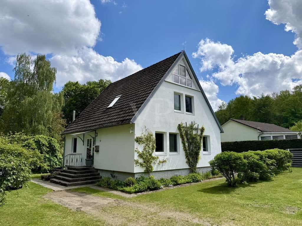 Immobilie in Stuer - Gepflegtes Einfamilienhaus, viel Platz und ausgebauter Zusatzfläche in ruhiger Lage, unweit des Sees - Bild 1