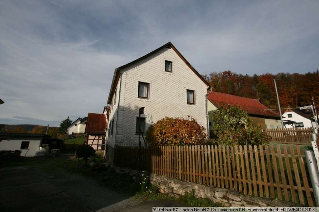 Immobilie in Meiningen - Charmantes Anwesen mit Potenzial in Meiningen – Ortsteil Helba - Bild 0