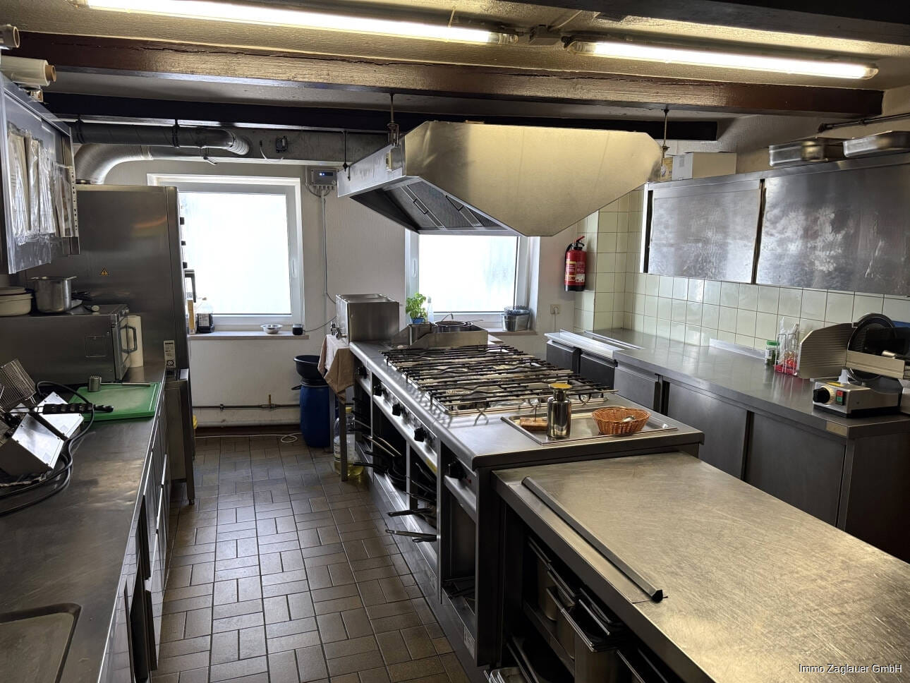 Immobilie in Hengersberg - Vielseitiges Traditionsgasthaus mit Wohnraum im Herzen von Hengersberg - Bild 2
