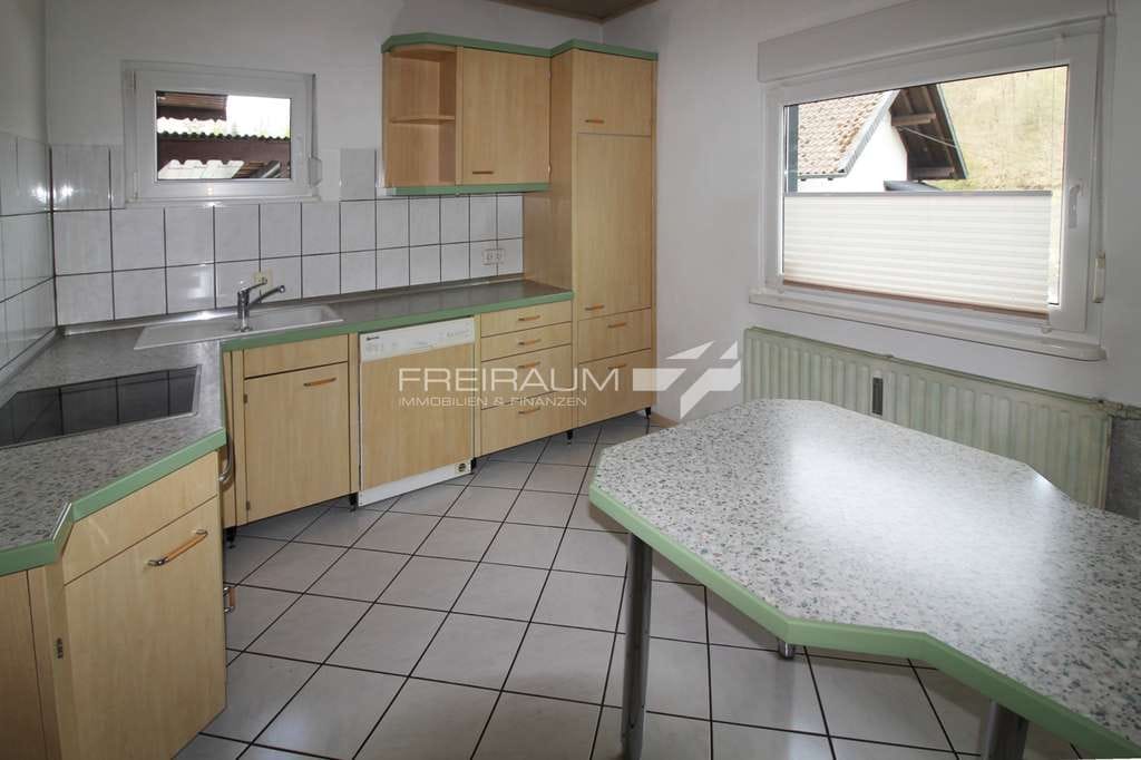 Immobilie in Niederfischbach - FREIRAUM4  +++ Gemütliche Doppelhaushälfte mit Garten und Werkstattbereich - Bild 1