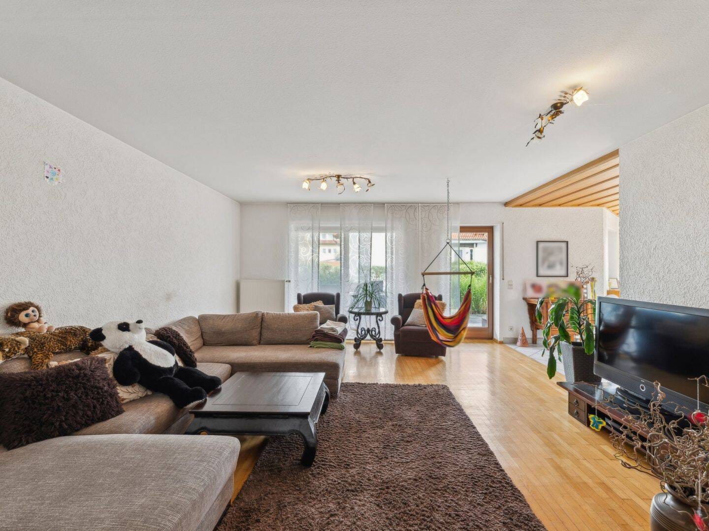 Immobilie in Großenseebach - Attraktives Dreifamilienhaus mit großem Garten in Großenseebach - Bild 3