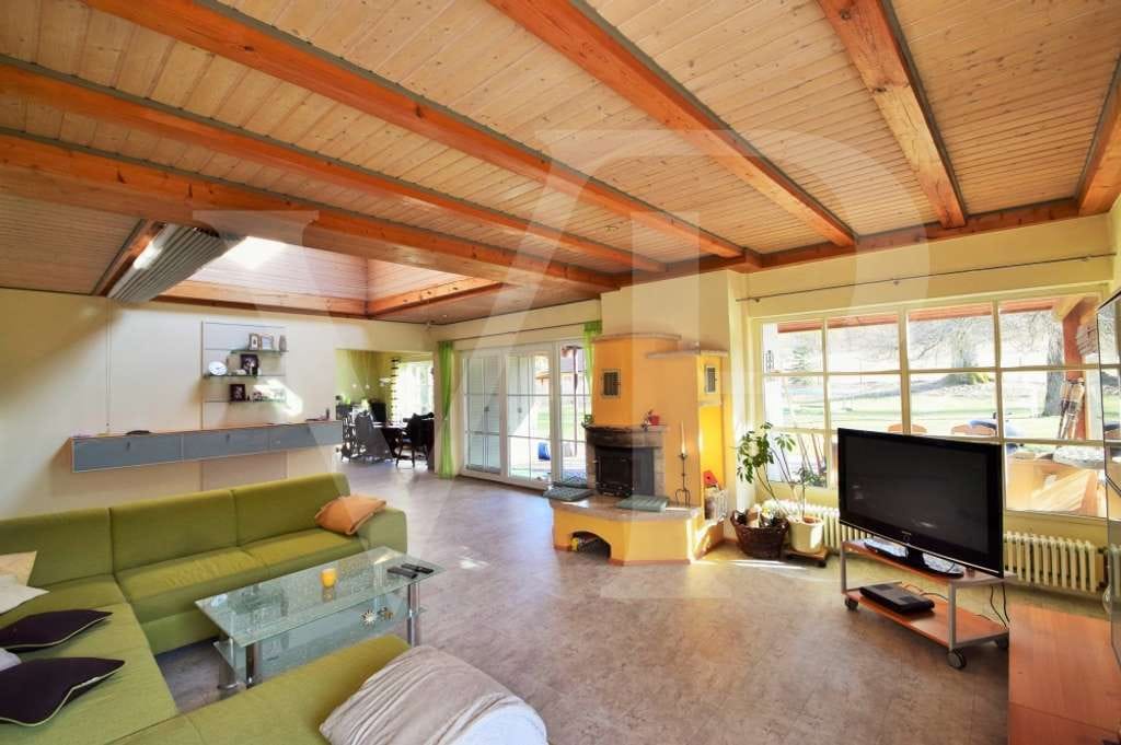 Immobilie in Aurach - Stilvolle Architektenvilla mit großem Grundstück - Bild 2