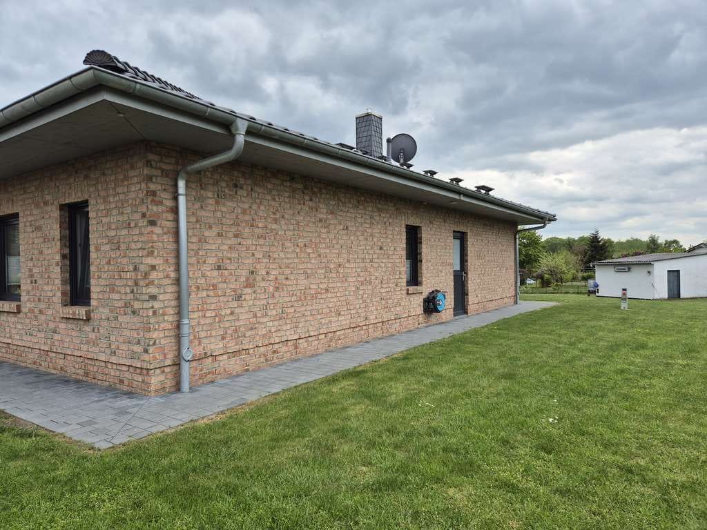 Immobilie in Woldegk - Modernes Einfamilienhaus im Bungalowstil mit Sauna, Kamin & großem Grundstück in Woldegk - Bild 3