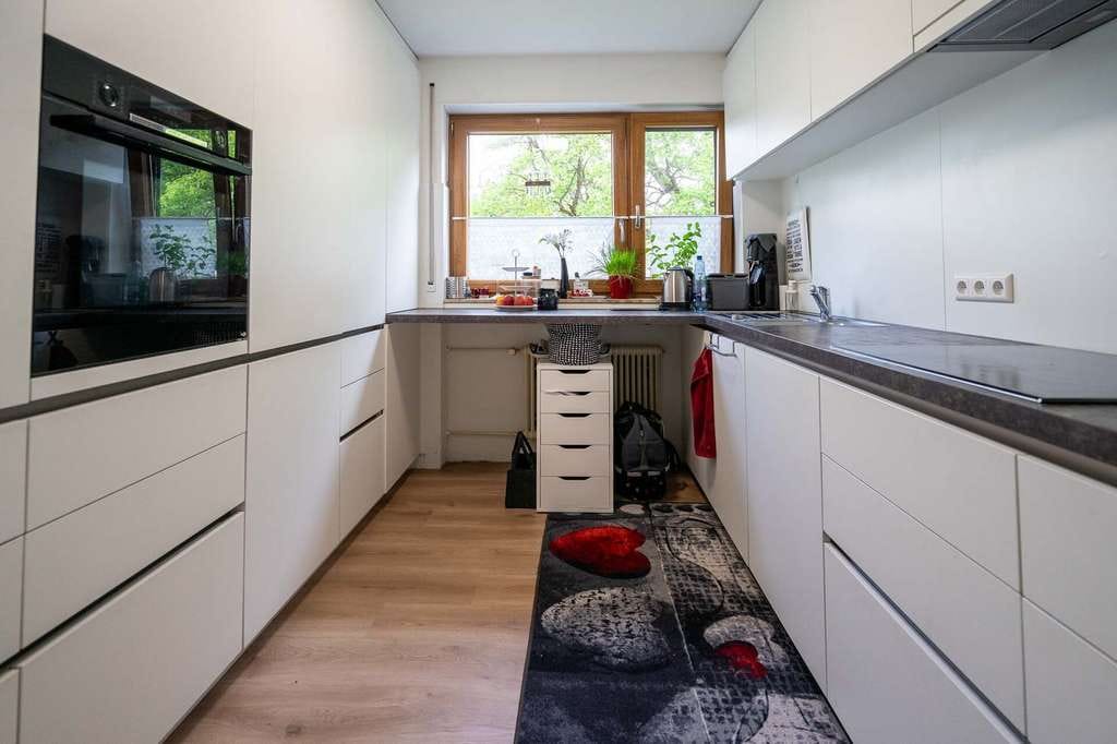 Immobilie in Laichingen - Gepflegtes Zweifamilienhaus mit stabilen Mieteinnahmen - Bild 1