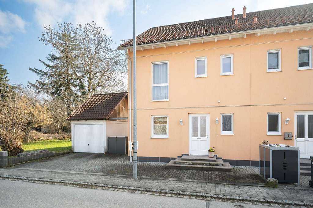 Immobilie in Eitting - Ihr Zuhause für die schönsten Momente-stilvolle Doppelhaushälfte in Holzständerbauweise  in Eitting - Bild 1
