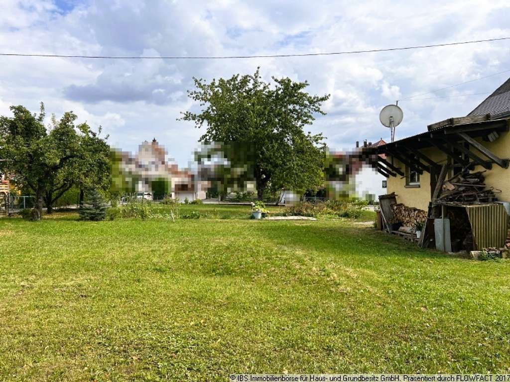Immobilie in Gerabronn - STIL - CHARME - PLATZ: Stattliches, gepfelgtes 2-Familienhaus mit 3 Garagen und großem Grundstück - Bild 3